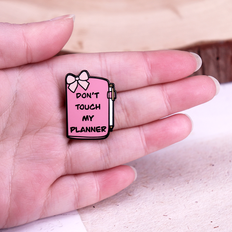 Don't Touch My Planner Pin esm - Planned Parenthood reseña y precio